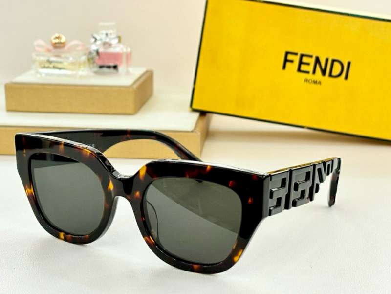 Picture of Fendi Sunglasses _SKUfw56829140fw